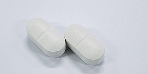 antibiotico pillola bianca