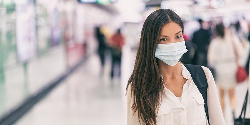 donna covid mascherina