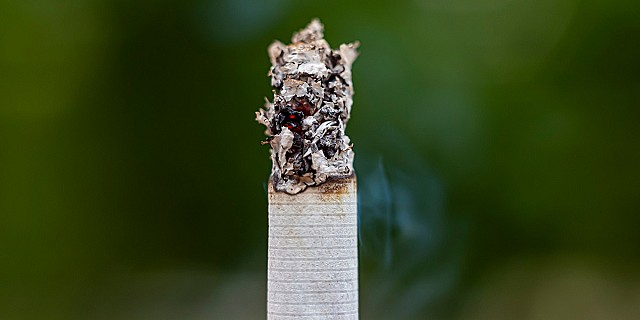 sigaretta verticale