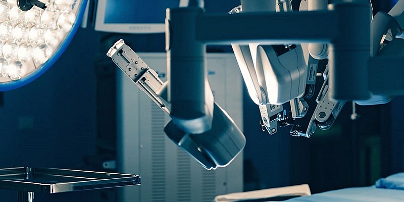 rosa-robot-protesi-al-ginocchio