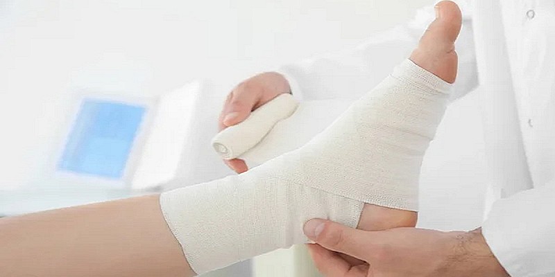 doctor-applying-bandage-onto-patients