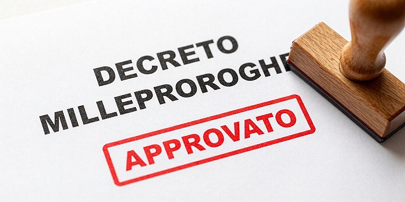 decreto-milleproroghe-black-__37626