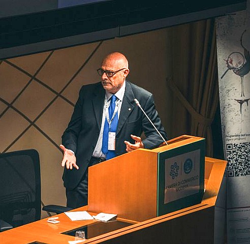 Prof. Francesco_ Introna_ Presidente SIMLA_