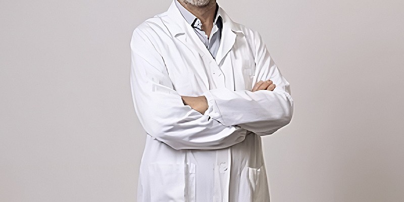 medico sciopero braccia